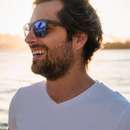 Handsome, tall and tanned guy wants to meet shy woman in Lynchburg